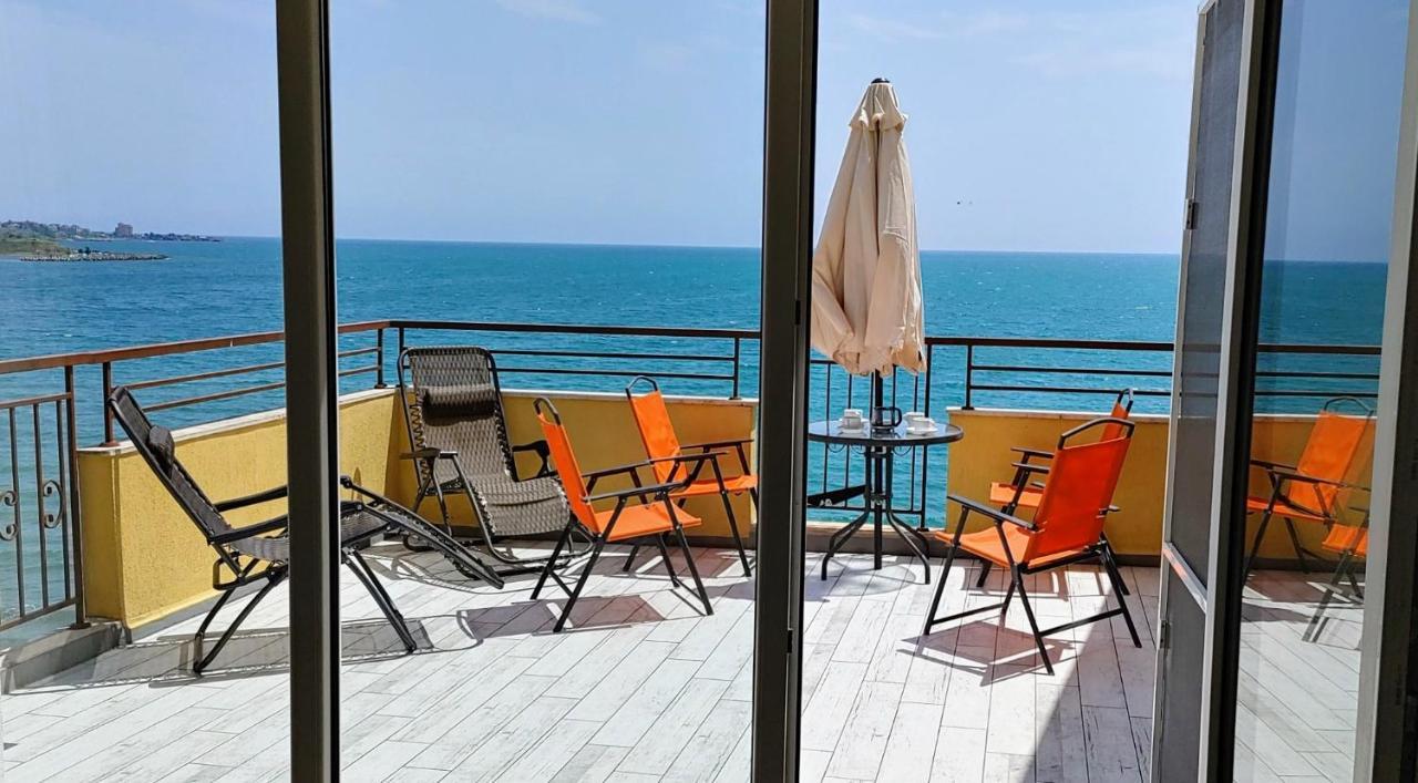 Akb Apartment Sea View Aheloy Exterior photo