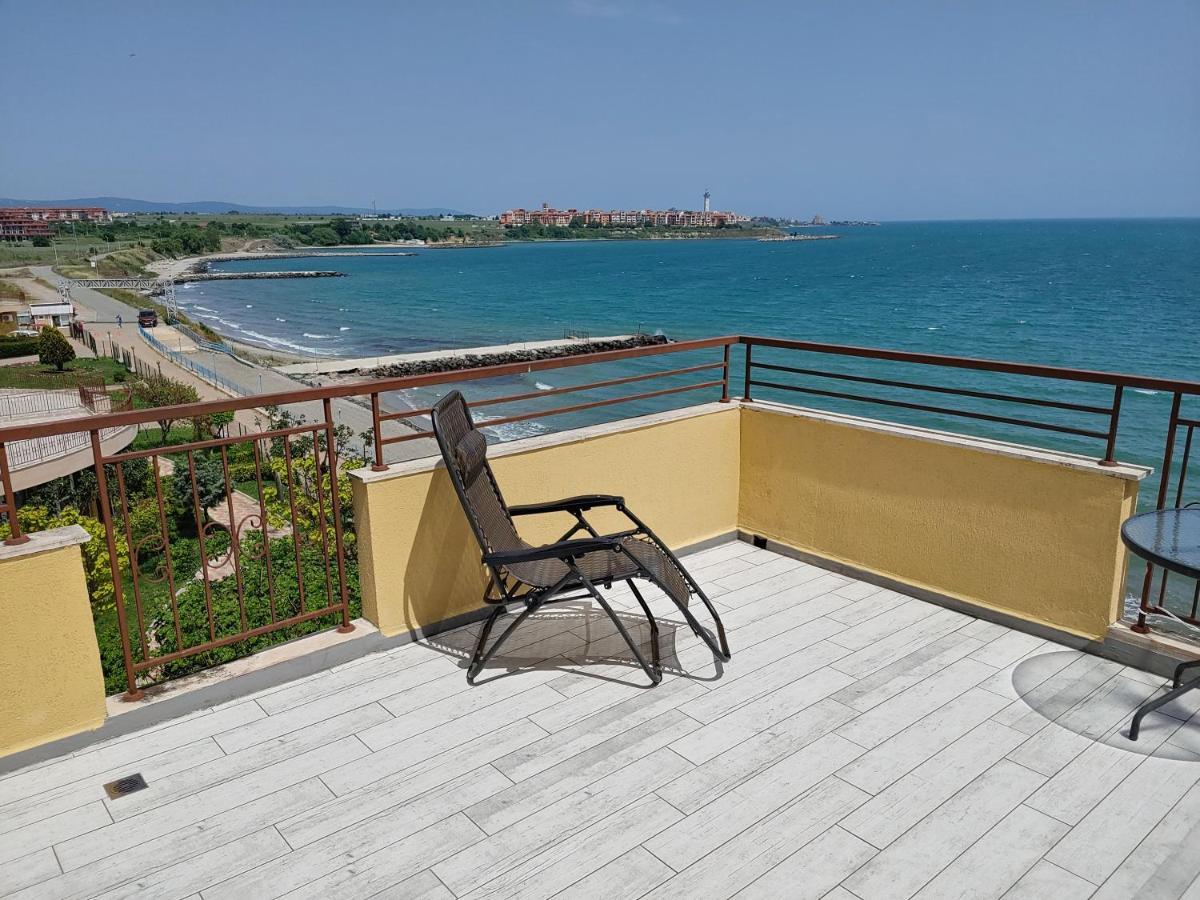 Akb Apartment Sea View Aheloy Exterior photo