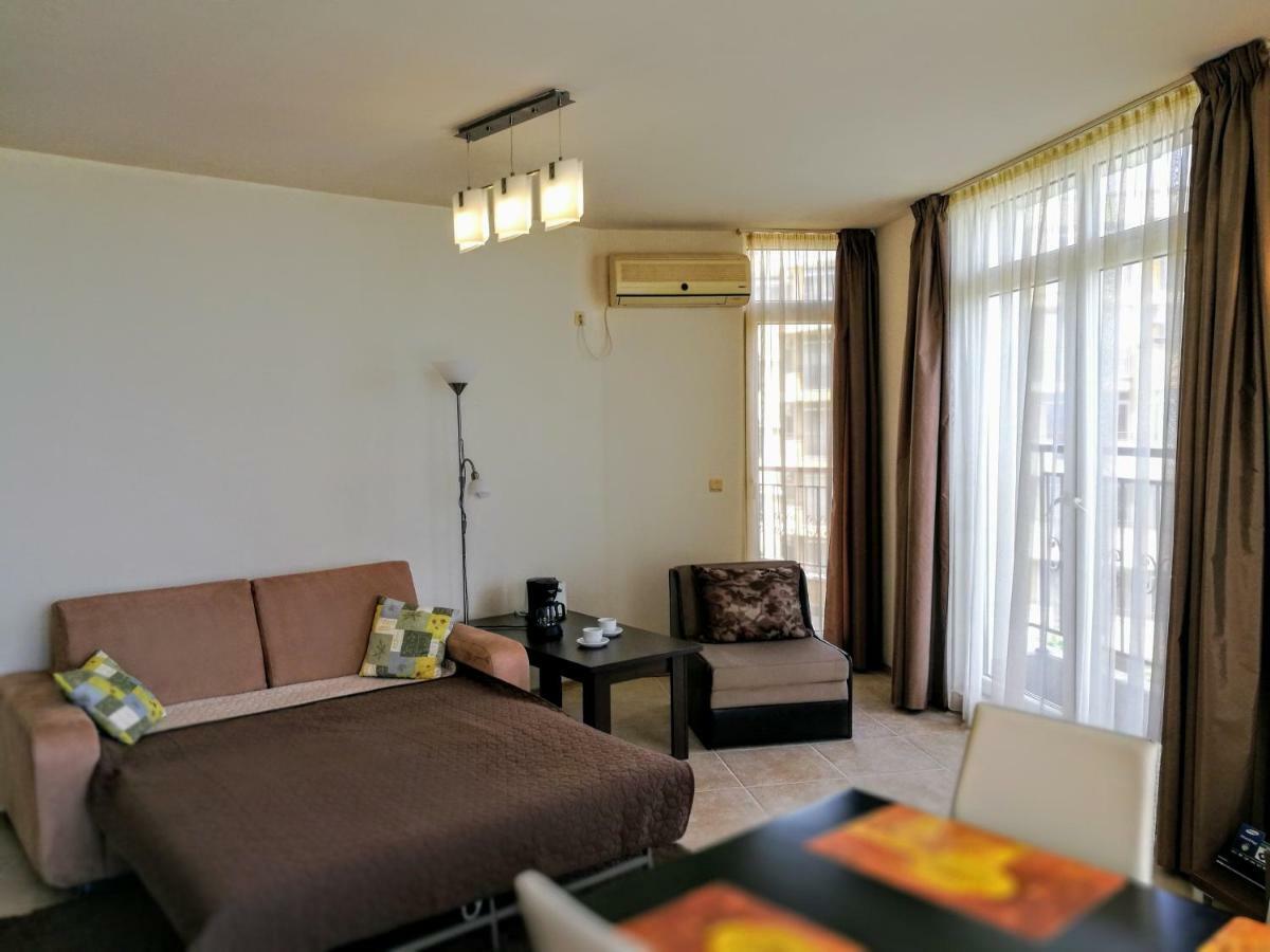 Akb Apartment Sea View Aheloy Exterior photo